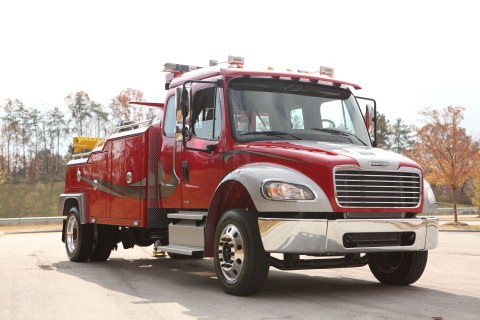 red vulcan v-30 on a freightliner m2 chassis front photo