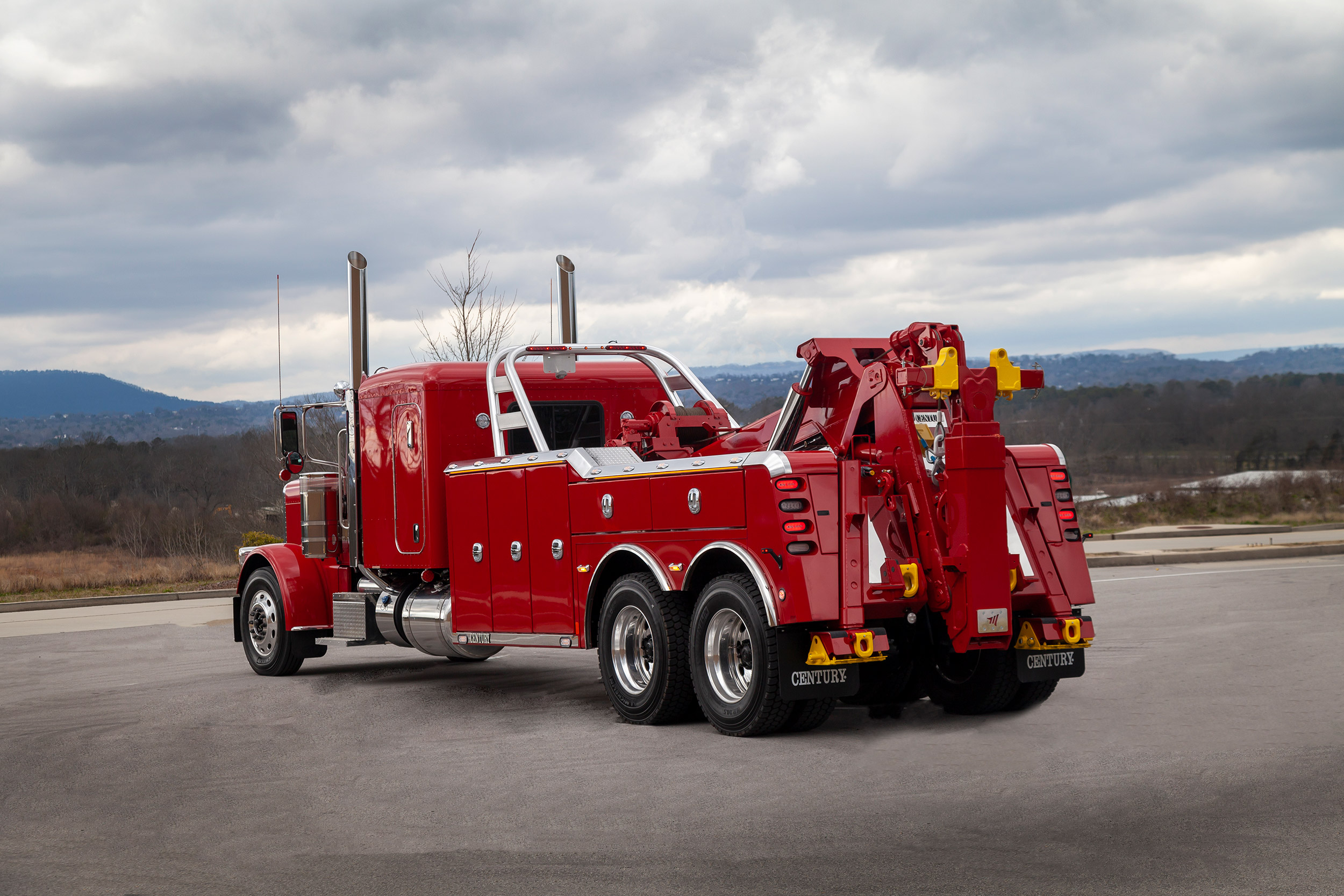 red century 5230 on a peterbilt 389 rear photo