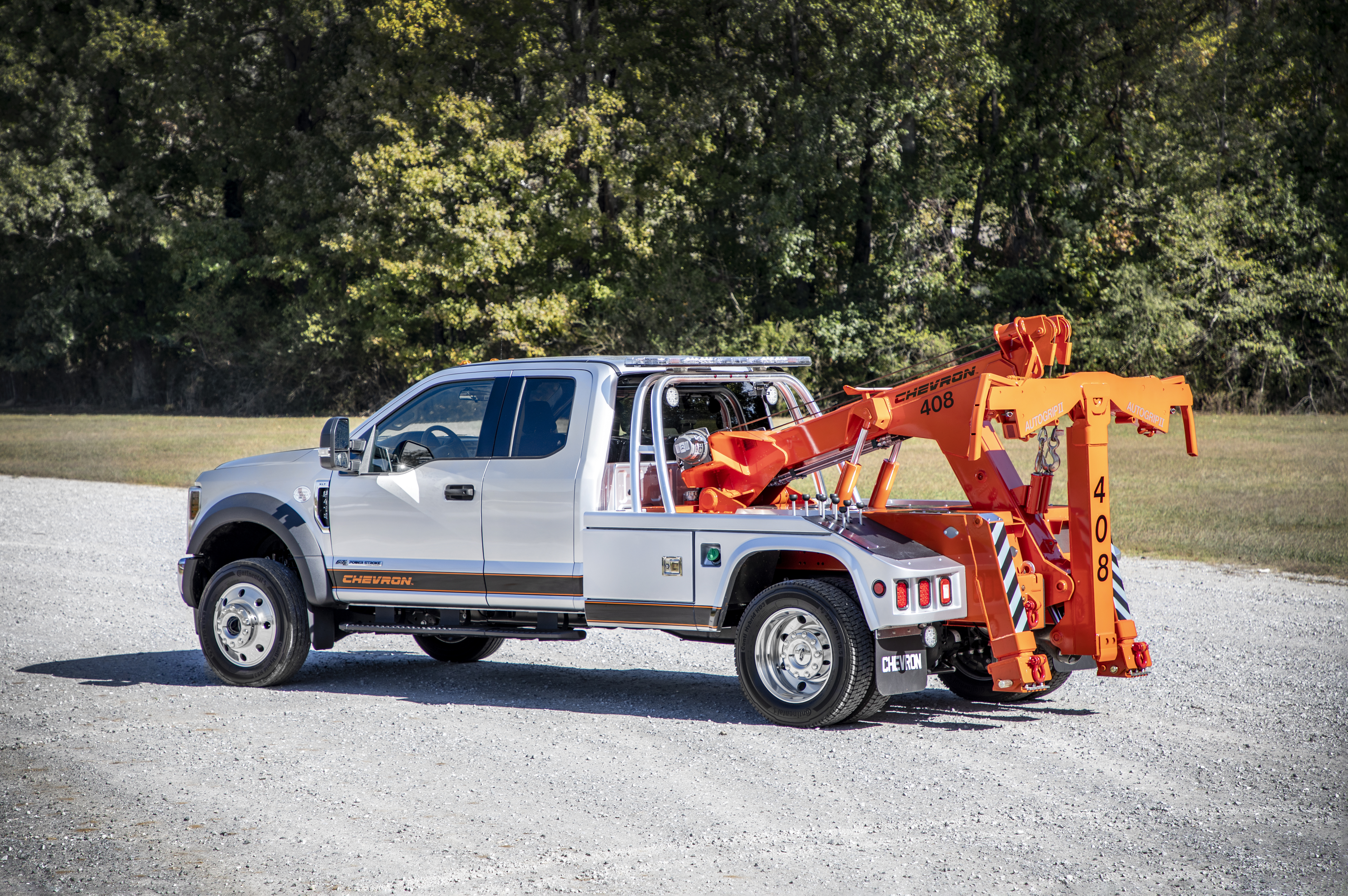 Chevron™ 408 Light-Duty Autoloader from Miller Industries