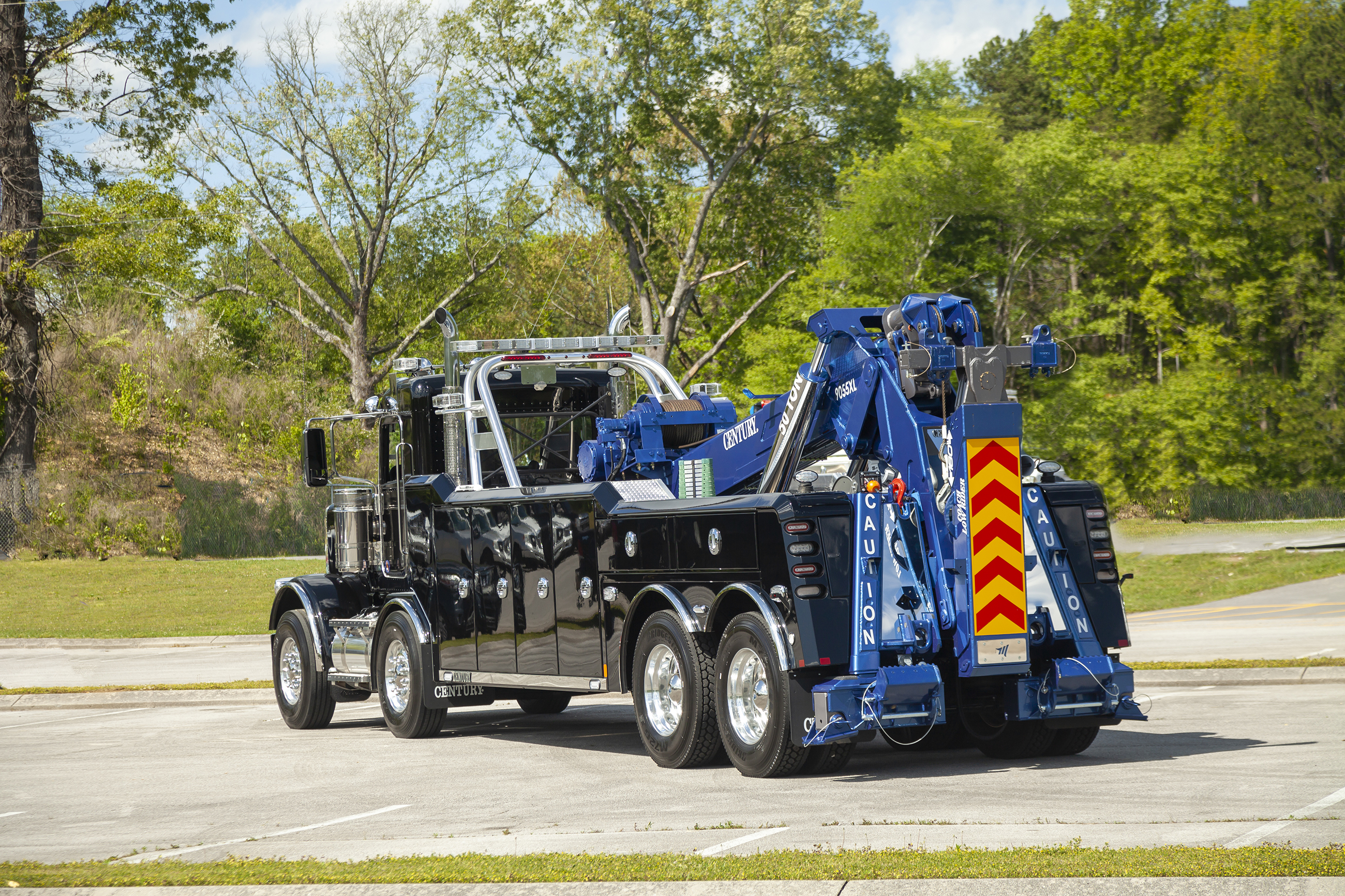 Century 9055XL on a Peterbilt 389 tandem steer chassis rear