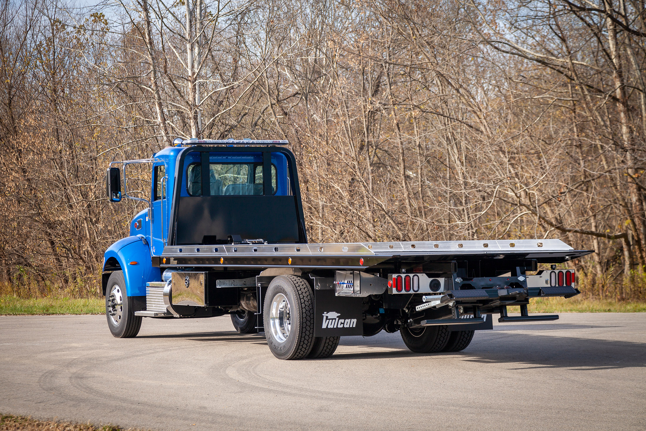 blue Vulcan 16 series lag on a Peterbilt 337 chassis rear shot