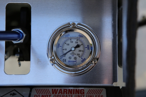 Century 12-Series LCG pressure gauge