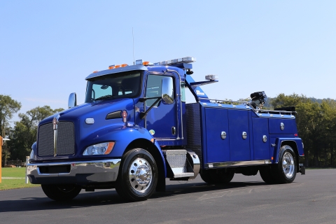 Vulcan V-30 Medium-Duty Wrecker