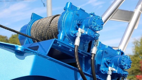 Image shows the dual 15,000 lb. planetary winches found on the Century 3212 and Vulcan V-30 Wreckers