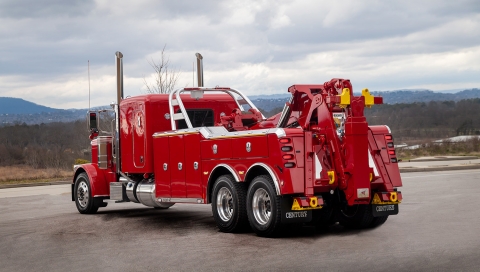 red century 5230 on a peterbilt 389 chassis