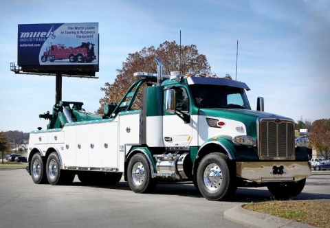 Image showing a Century®️ 9055XL on a tandem-tandem Peterbilt truck chassis.