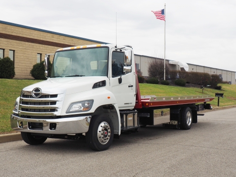 Chevron 12-series LCG with steel bed and frame mounted pylon