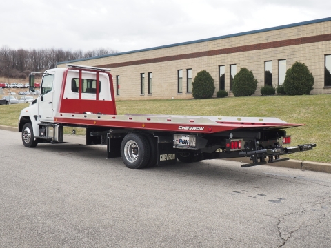 Chevron 12-series LCG with steel bed and blade rails