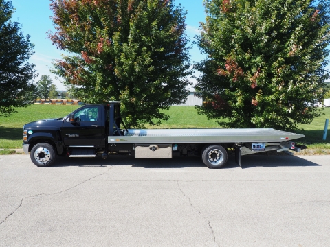 Vulcan 10-Series Car Carrier with an Aluminum deck option