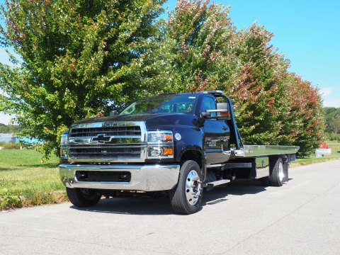 Vulcan 10-Series Car Carrier on a Chevrolet Truck chassis