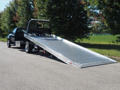 Vulcan 10-Series Car Carrier with the SST Option and Blade Rails