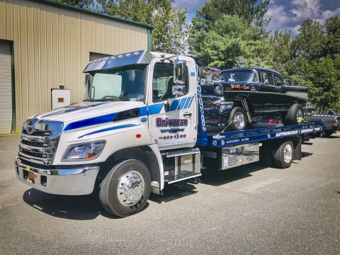 Century 12 series lcg on a hino 258 chassis for universe towing in bronx new york