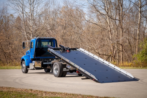 blue Vulcan 16 series lag on a Peterbilt 337 chassis rear bed back