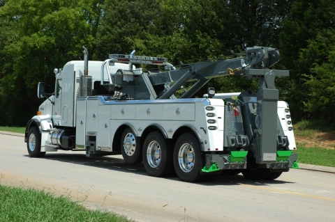 vulcan 935 on a white kenworth w900 chassis