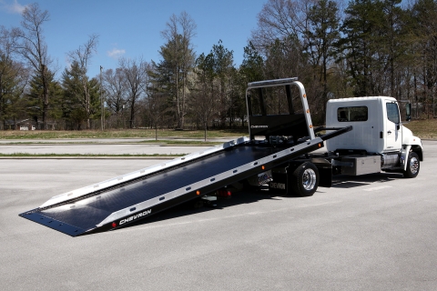 chevron 12 series lcg with loadrite option on a white hino 258 with bed slid back