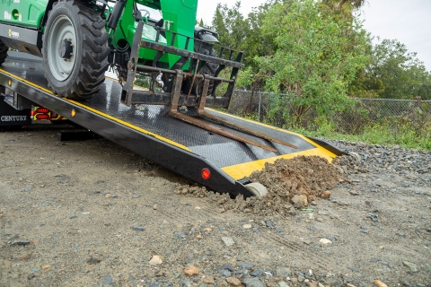 titan zla approach plate digging into the ground