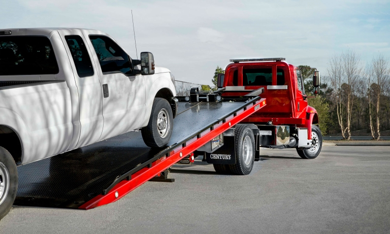 thumbnail image 2 of Sinotruck HOWO Emergency Vehicle Bed Car Carrier Flatbed Recovery Rescue Breakdown Rollback Removal Breakdown Flatbed Towing Tow Trailer Truck Wrecker 2 of 14