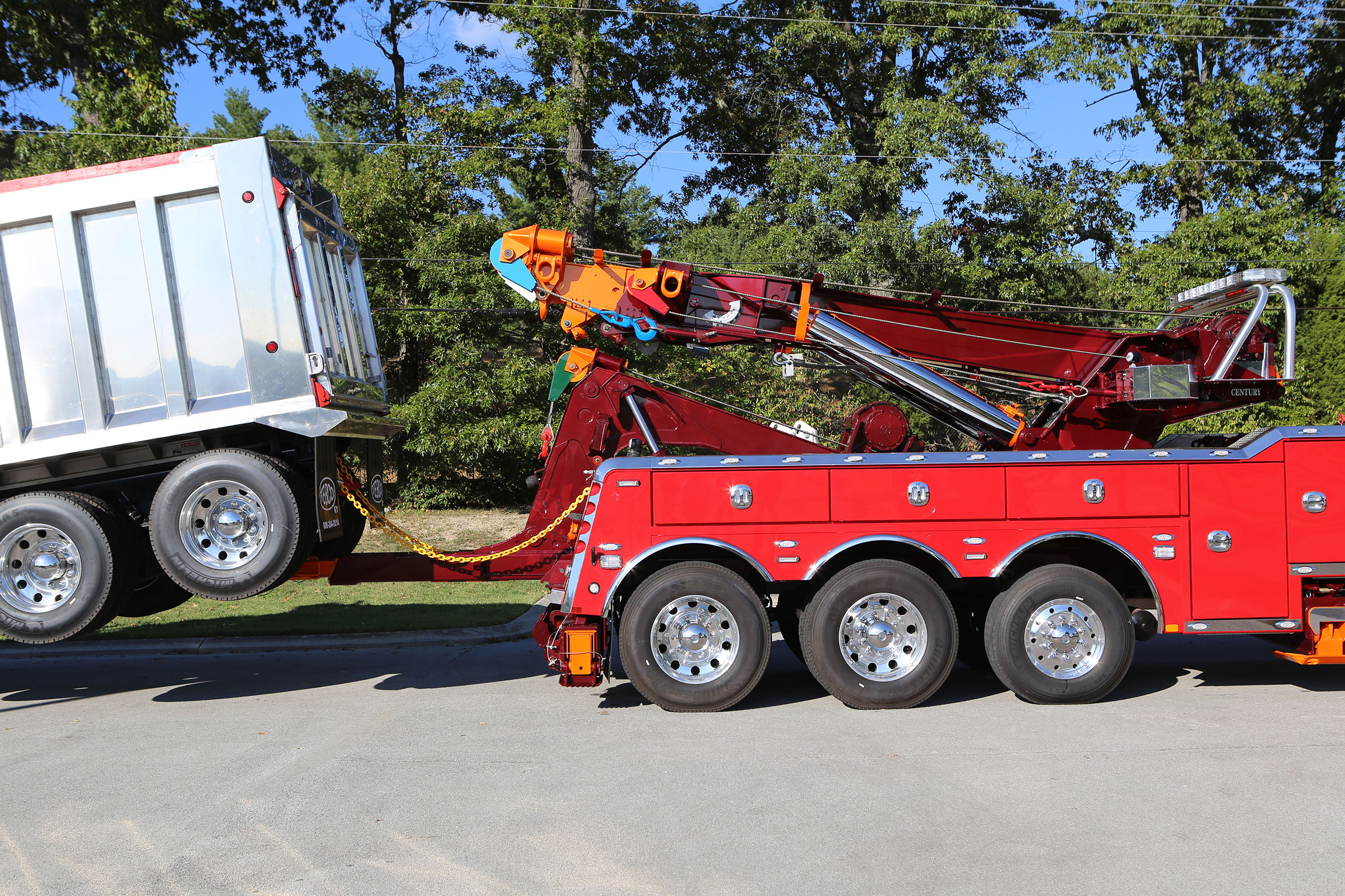 Knee Boom Gallery Miller Industries Miller Industries Towing, Inc.