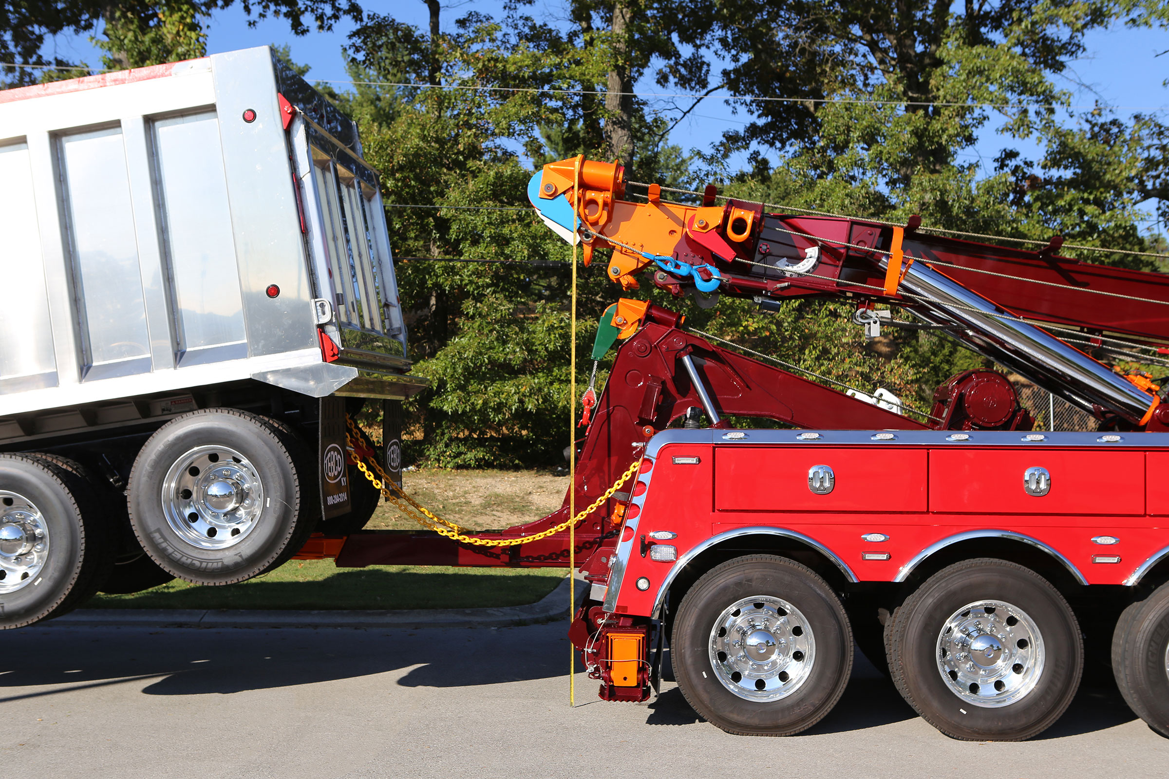 Knee Boom Gallery Miller Industries Miller Industries Towing, Inc.