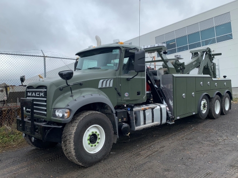 Front view of a Century 9055 mounted on a Mack truck chassis