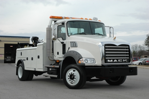 Image shows a Century 3212 G2 wrecker mounted on a Mack truck chassis.