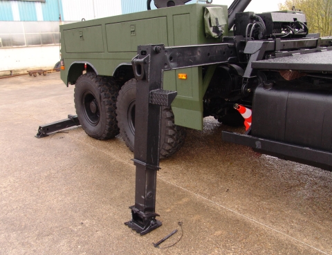 Holmes 600R extendable side outriggers