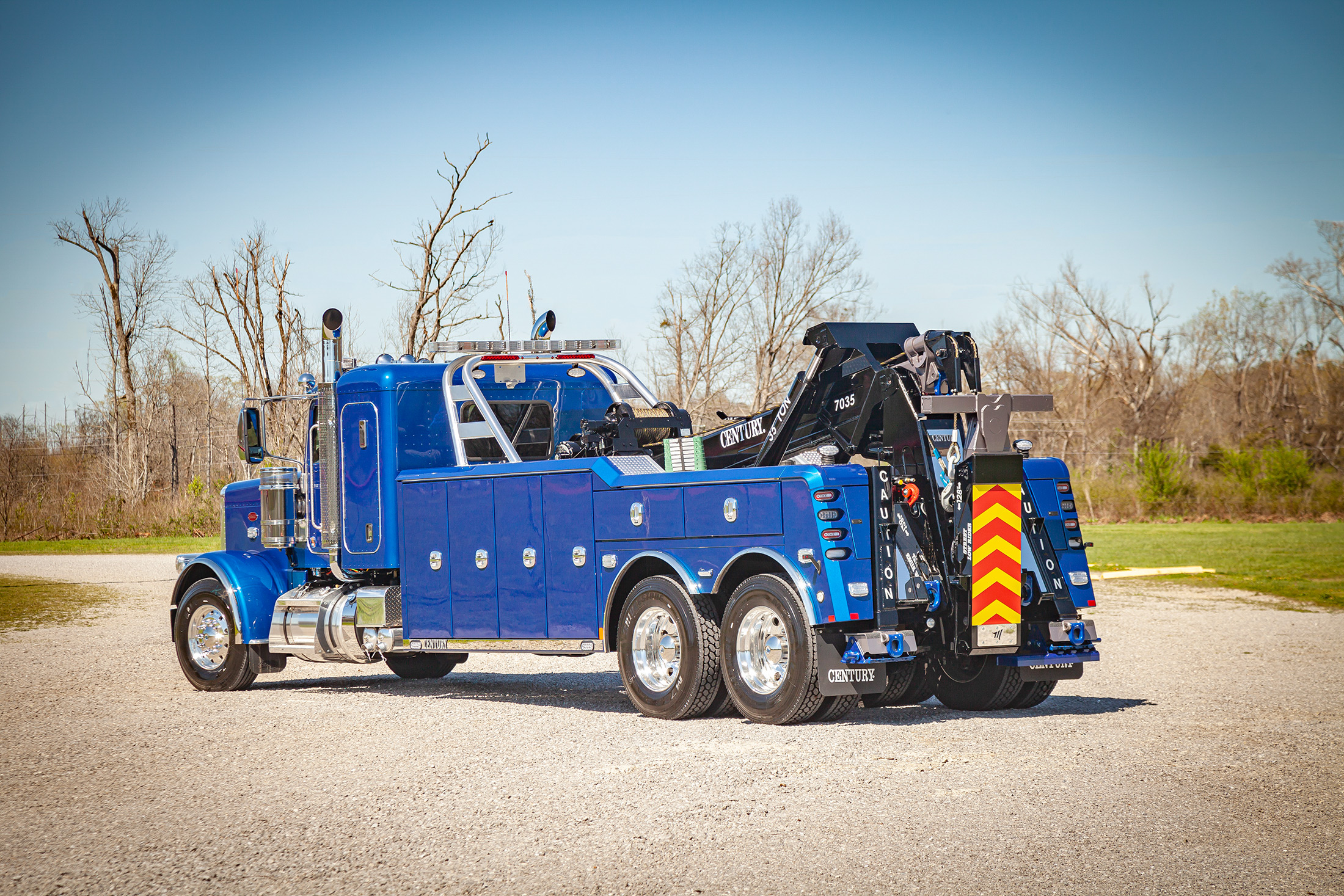 Blue Century 7035 on a Peterbilt 389 chassis