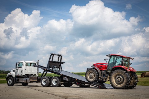 Century 20 series conventional industrial carrier loading tractor