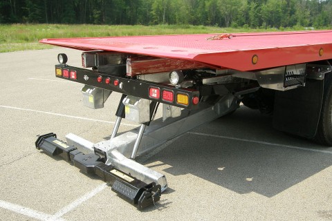 underlift lowered on a century 40 series industrial carrier