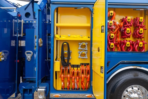 snatchblock and shackle toolbox storage on a century m100 rotator