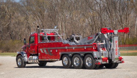 white and gray vulcan v100 on a peterbilt 567 chassis