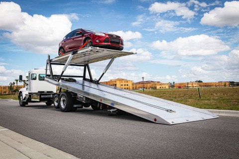 16 series lcg multideck with car on top deck