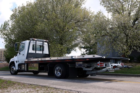 vulcan 12 series lcg carrier with extreme angle option on a hino 258 chassis